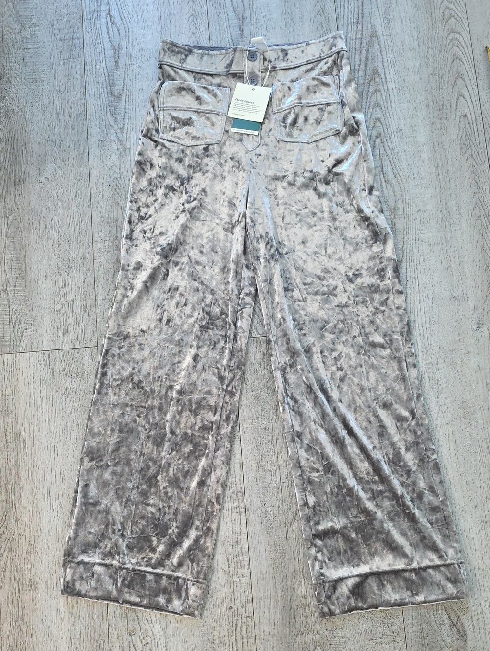 HALARA Crushed Velvet Wide-Leg Pants in Silver Gray